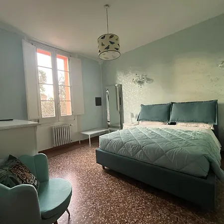 Saragozza Flat & Secret Garden Apartment