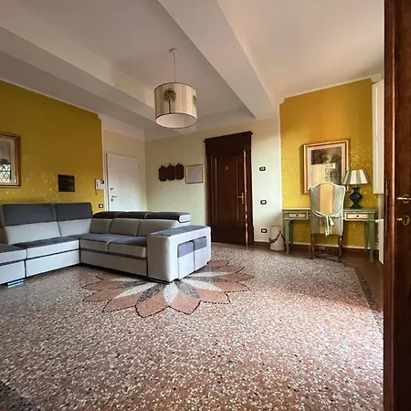 Saragozza Flat & Secret Garden Apartment *